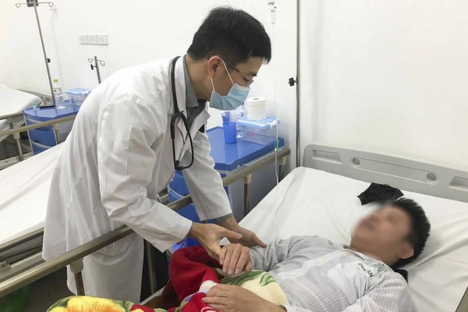 Điều trị bệnh nhân đột quỵ tại Bệnh viện Bạch Mai